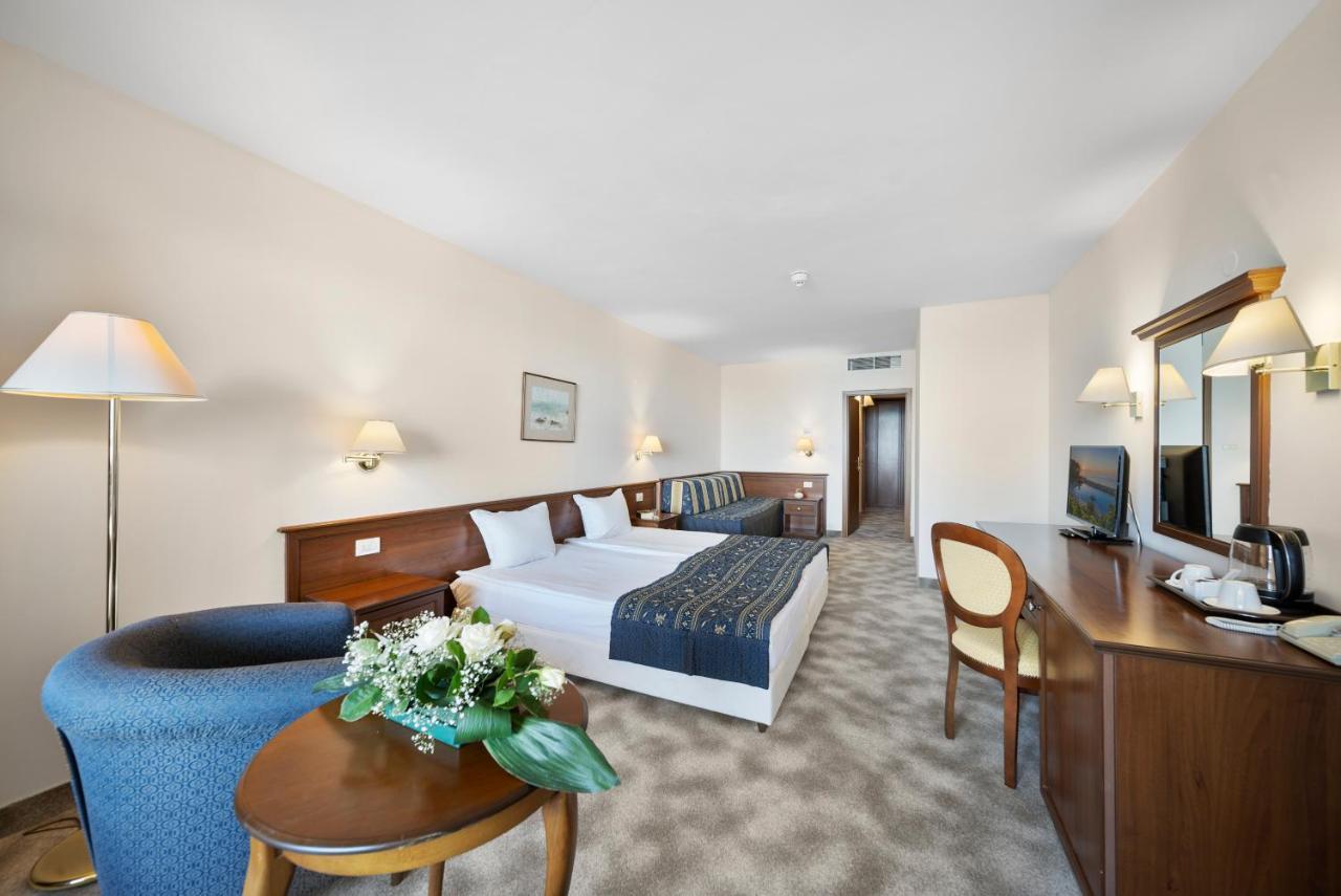 Maisonette with Balcony and Sea View - Free Beach Access,1260932557:JPEG